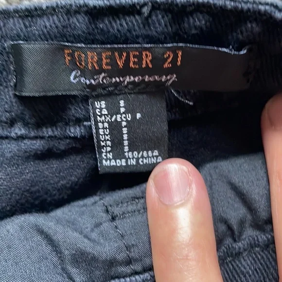 Skirts - Picture 2 of 2